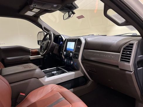 Used 2020 Ford F250 King Ranch w/ FX4 Off-Road Package AWD/4WD image 25