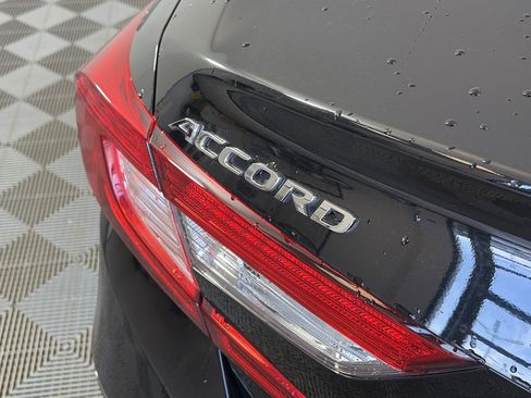 Used 2021 Honda Accord EX-L image 15