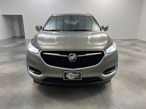 Used 2018 Buick Enclave Premium image 2