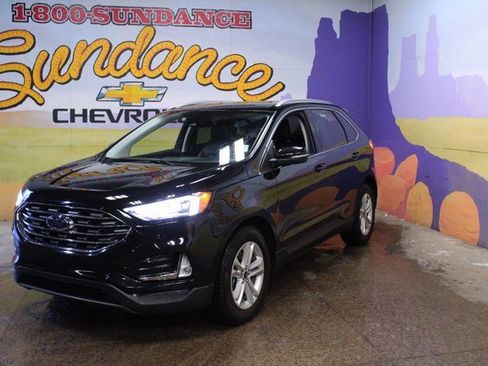 Used 2020 Ford Edge SEL w/ Convenience Package image 2