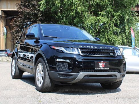 Used 2018 Land Rover Range Rover Evoque SE Premium AWD/4WD image 9