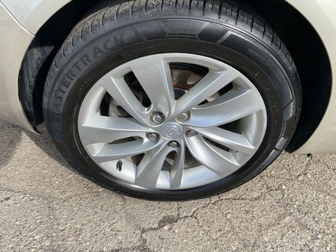 Used 2016 Buick Regal Premium image 29