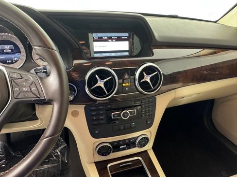 Used 2015 Mercedes-Benz GLK 350 2WD image 14