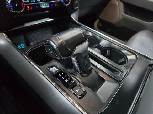 Used 2023 Ford F150 Lariat w/ Trailer Tow Package image 47