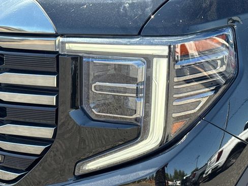 Used 2023 GMC Sierra 1500 AT4 w/ AT4 Premium Package AWD/4WD image 52