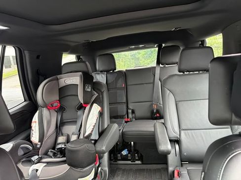 Used 2021 Chevrolet Tahoe LT w/ Rear Media and Nav Package AWD/4WD image 13