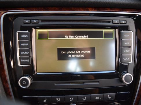 Used 2015 Volkswagen Passat TDI SEL Premium image 62