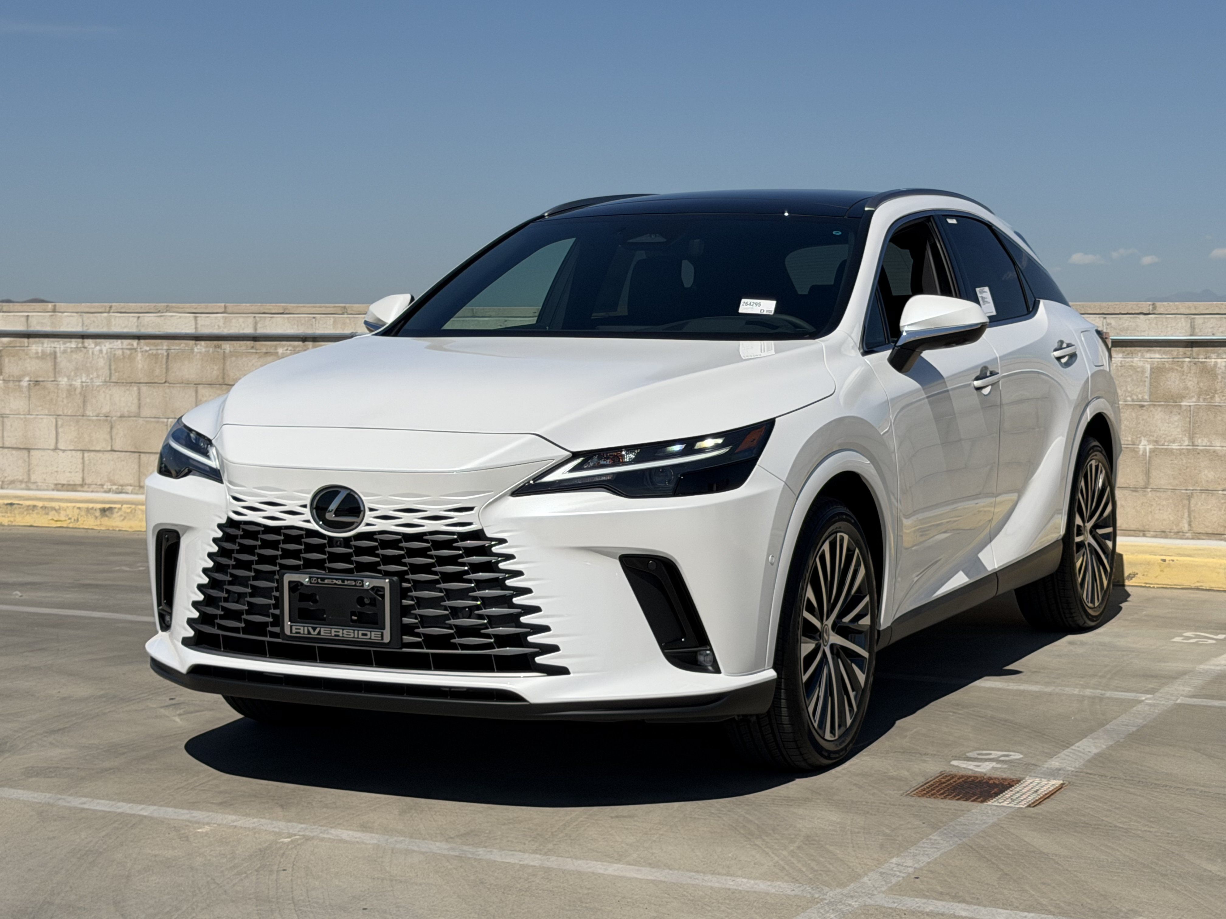 New 2026 Lexus RX 350 w/ Convenience Package AWD/4WD image 4
