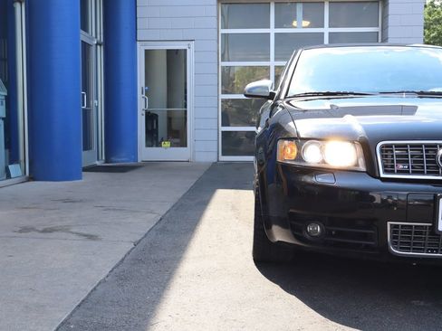 Used 2004 Audi S4 Sedan AWD/4WD image 35
