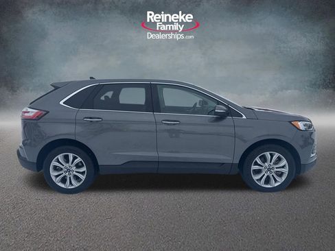 Used 2022 Ford Edge Titanium w/ Equipment Group 301A image 6