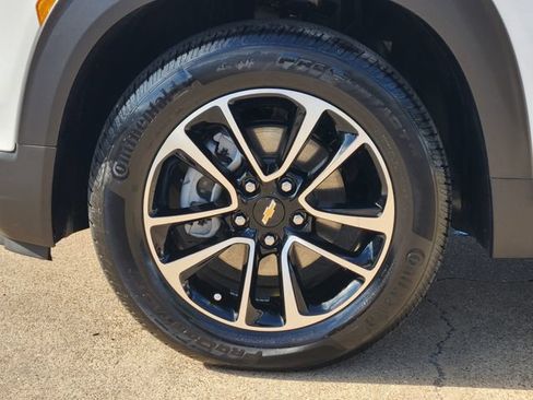 Used 2026 Chevrolet TrailBlazer LT w/ LT Cold Weather Package FWD image 10