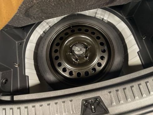 Used 2025 Chevrolet Equinox LT image 33