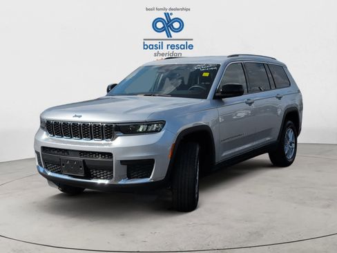 Used 2023 Jeep Grand Cherokee L Laredo image 2