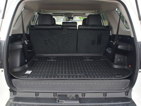 Used 2022 Toyota 4Runner Limited image 19