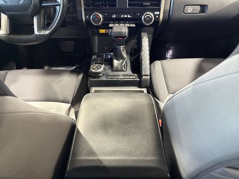 Used 2024 Toyota Tacoma TRD Off-Road w/ TRD Off Road Upgrade Package AWD/4WD image 22