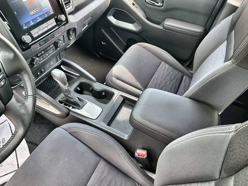 Used 2024 Nissan Frontier SV w/ SV Convenience Package RWD image 20
