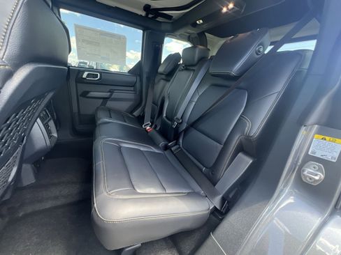 New 2026 Ford Bronco Badlands AWD/4WD image 32
