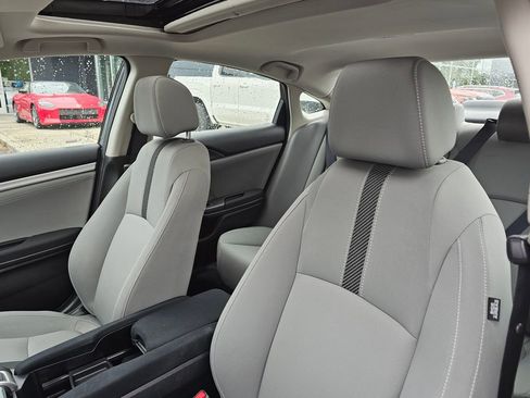 Used 2018 Honda Civic EX image 17