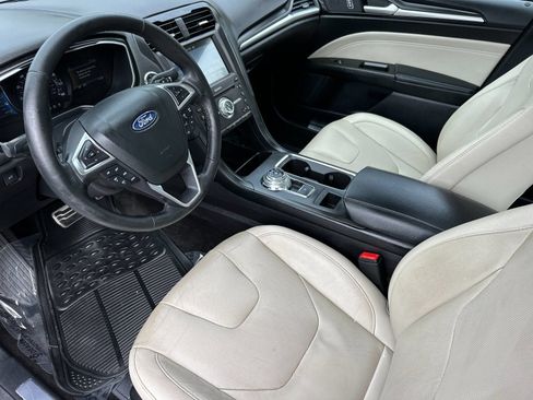 Used 2018 Ford Fusion Titanium AWD/4WD image 9