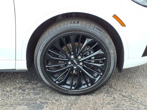 Used 2024 Lincoln Corsair AWD w/ Equipment Group 101A image 9