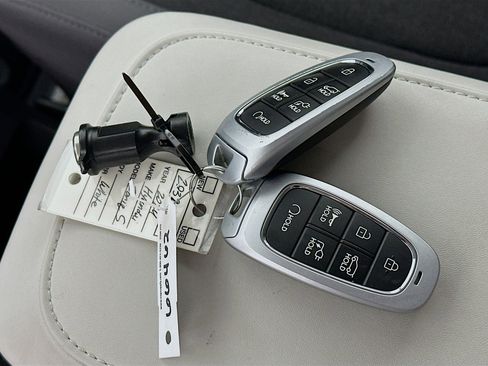 Used 2024 Hyundai Ioniq 5 SEL RWD image 25