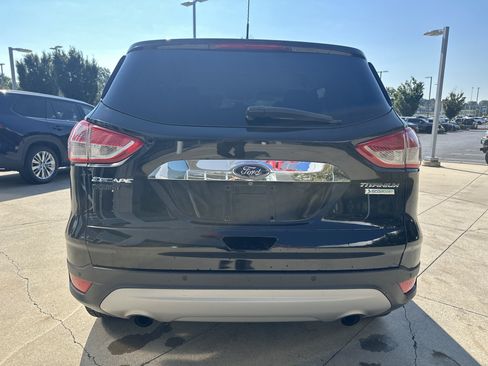 Used 2015 Ford Escape Titanium FWD image 7