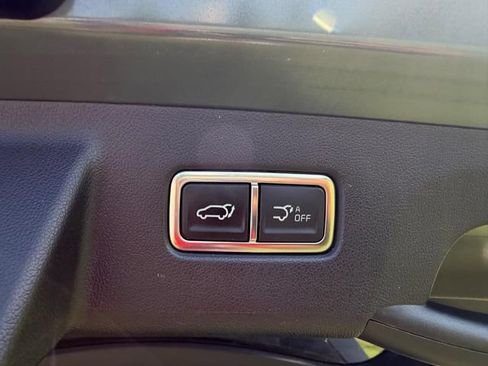Certified 2025 Kia Sorento EX AWD/4WD image 6