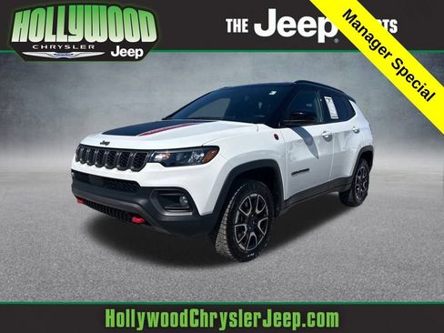 Certified 2024 Jeep Compass Trailhawk image 1