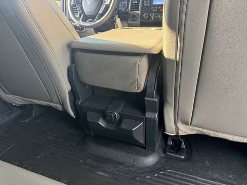 Used 2022 Ford F550 2WD Crew Cab Super Duty w/ Power Equipment Group image 23