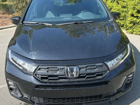 Used 2025 Honda Odyssey Sport-L image 2