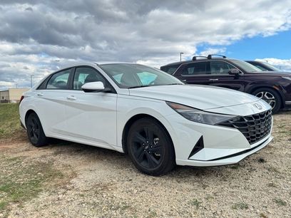 Used 2021 Hyundai Elantra SEL