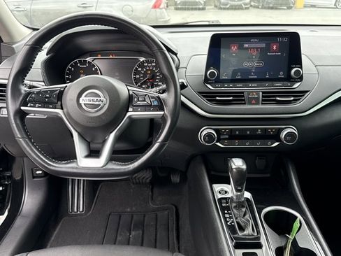 Certified 2021 Nissan Altima 2.5 SV w/ SV Premium Package image 7