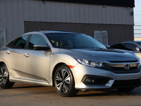 Used 2016 Honda Civic EX-L image 4