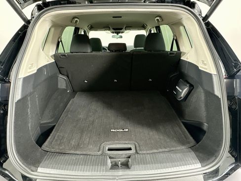 Used 2026 Nissan Rogue SV AWD/4WD image 28