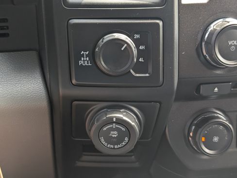 Certified 2018 Ford F150 XL w/ Equipment Group 101A Mid AWD/4WD image 21