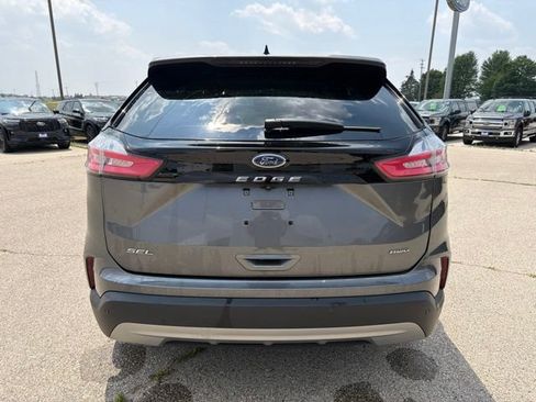 Used 2024 Ford Edge SEL w/ Convenience Package AWD/4WD image 4
