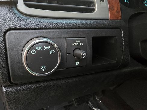 Used 2012 Chevrolet Tahoe LT w/ Texas Edition image 27