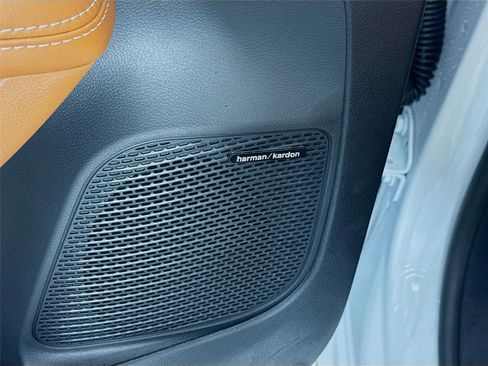 New 2026 Chrysler Pacifica Pinnacle w/ Trailer Tow Group image 14