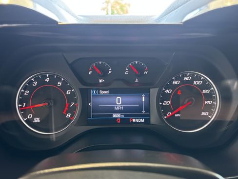 Used 2022 Chevrolet Camaro LT RWD image 9