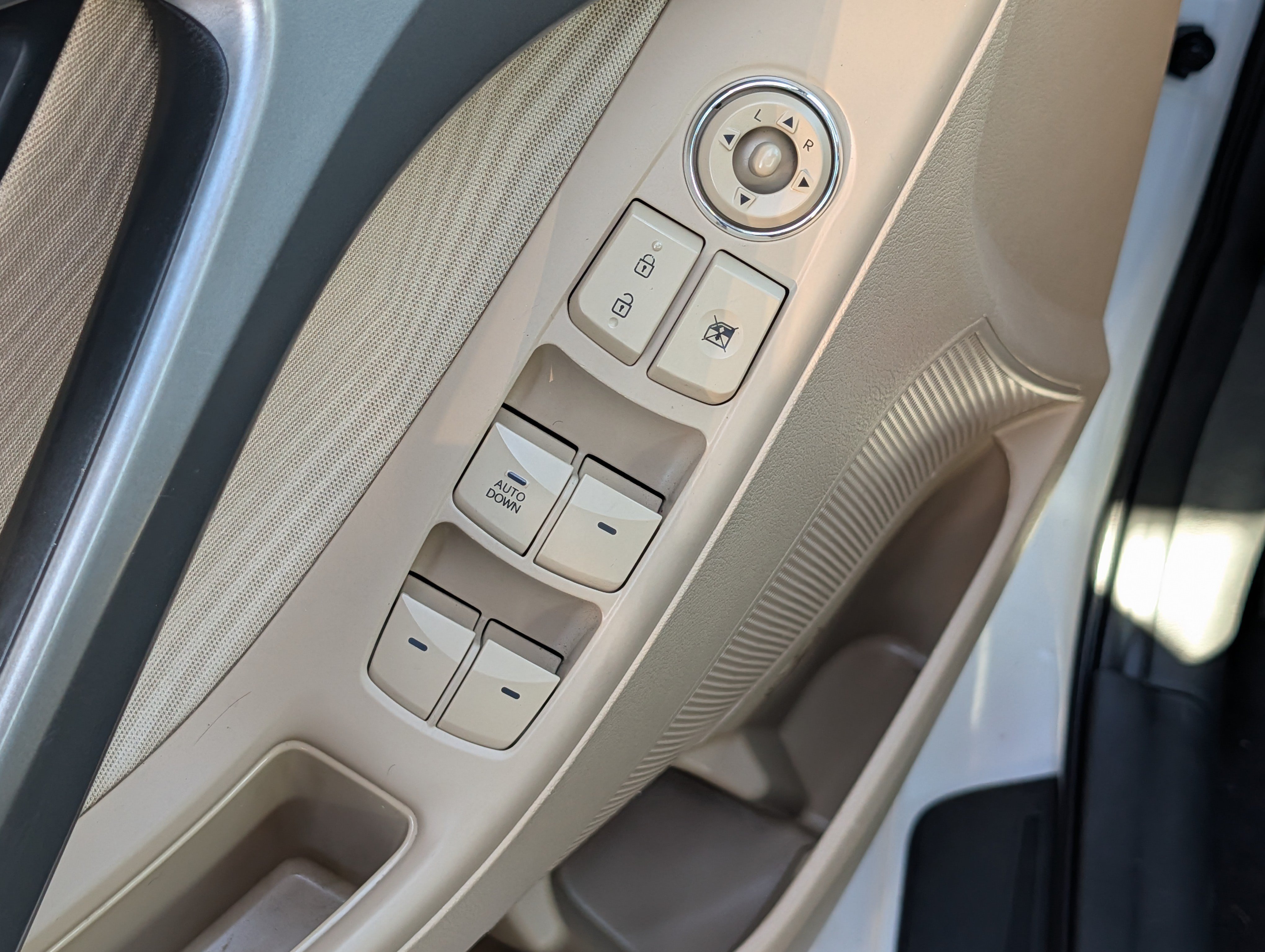Used 2013 Hyundai Elantra GLS w/ Preferred Pkg FWD image 19