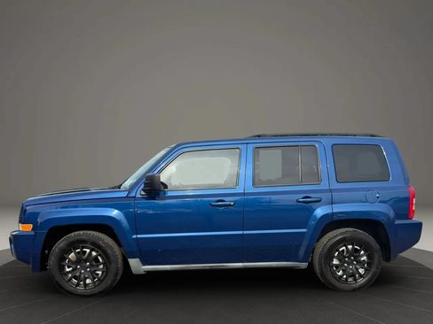 Used 2010 Jeep Patriot Sport AWD/4WD image 2