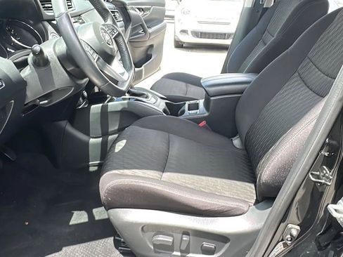 Used 2017 Nissan Rogue SV w/ Midnight Edition FWD image 20