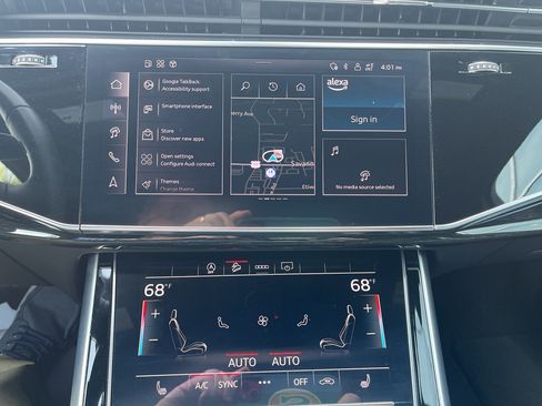 Used 2025 Audi Q7 2.0T Premium w/ Convenience Plus Package AWD/4WD image 21