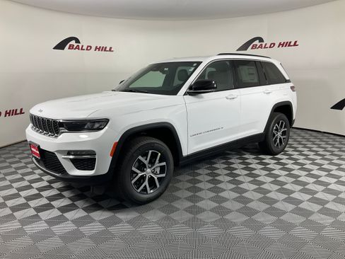 New 2025 Jeep Grand Cherokee Limited image 3