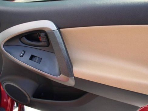 Used 2010 Toyota RAV4 2WD image 15