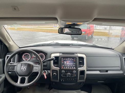 Used 2018 RAM 2500 SLT image 19