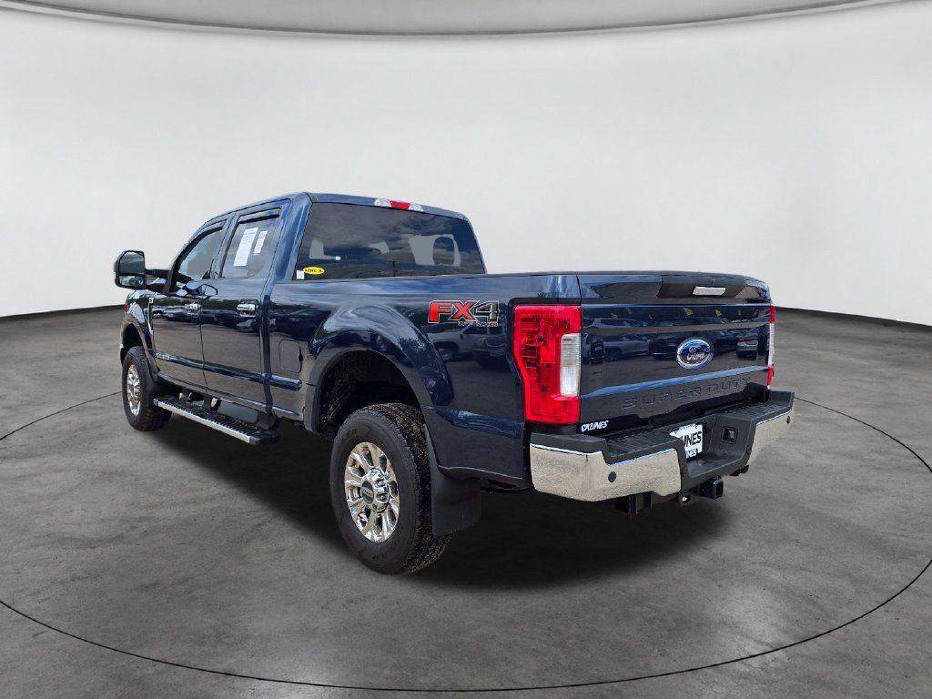 Used 2019 Ford F250 XLT w/ XLT Premium Package AWD/4WD image 6