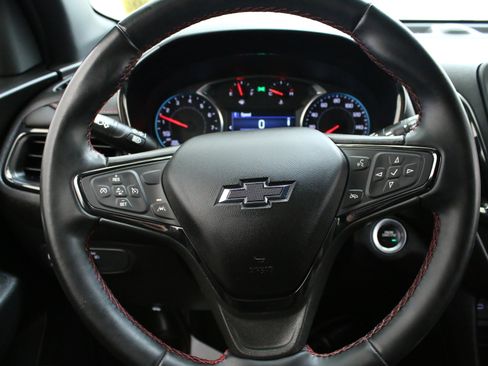 Used 2023 Chevrolet Equinox RS AWD/4WD image 9