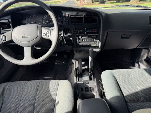 Used 1990 Toyota 4Runner SR5 AWD/4WD image 17