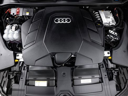 Certified 2023 Audi Q8 Premium w/ Convenience Package AWD/4WD image 20